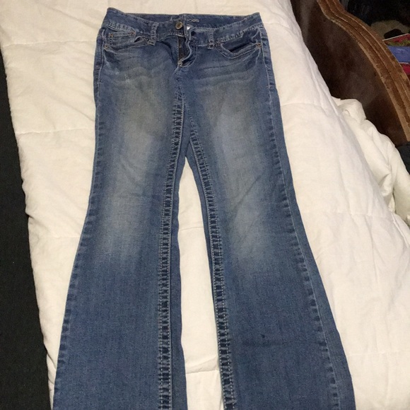 Used - Picture 2 of 4